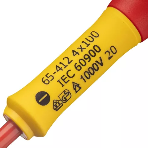 STANLEY FATMAX csavarhúzó szigetelt 4×100mm                                                           0-65-412