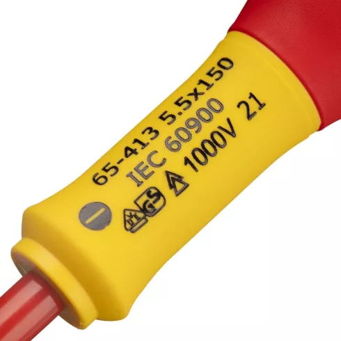 STANLEY FATMAX csavarhúzó szigetelt 5,5×150mm                                                         0-65-413
