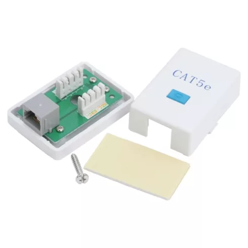 Fali aljzat - 8P8C UTP Cat.5                                                                          BX05384