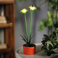   Szolár színes virág - 8 x 8 x 32 cm - 10 melegfehér LED - sárga                                       BX11735C
