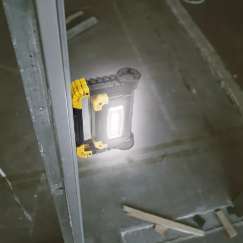 Multifunkciós reflektor - akkumulátoros - 2 x 1000 lumen LED                                          BX18648B