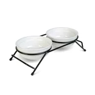   Emelt etetőállvány kerámia tálakkal - fehér tálak - 30 x 14 x 7,5 cm                                  BX60058