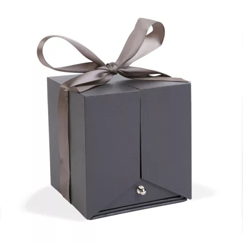 Örökrózsa nyitható díszdobozban nyaklánccal - 10,2 x 9,8 x 11 cm - fekete                             BXDA01201