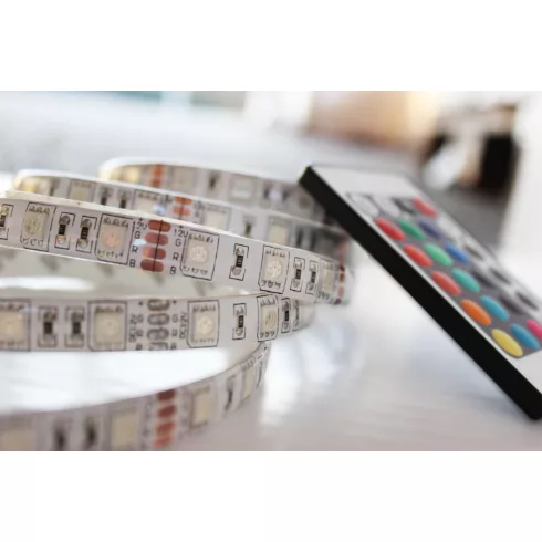 LED szalag szett (60 LED/m) , RGB, 5 m, 14,4 W/m, IP65                                                CM405-205