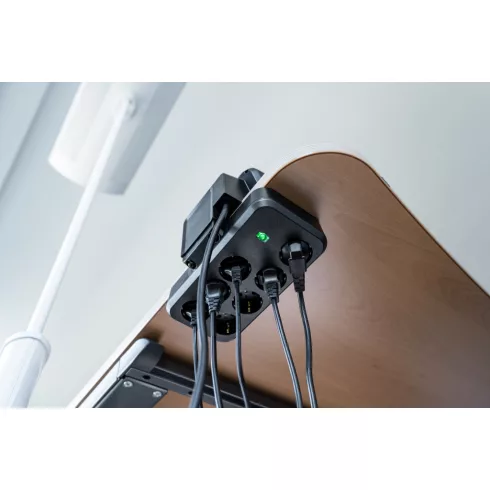 estilo Duplex asztali elosztó túlfeszültség-védelemmel, 9 aljzat + 1xUSB-C PD, 1xUSB-A, kapcsolóval   E1153580210
