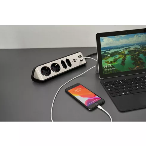 estilo sarokelosztó, 4 aljzat (2 x földelt, 2 x euro), USB töltő funkcióval,  2m H05VV-F 3G1.5, ezüs  E1153590410