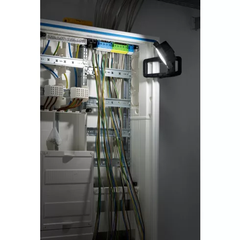 Akkus csíptethető munkalámpa, IP65, 10W, 950lm, CL 1050 MA                                            E1173070010
