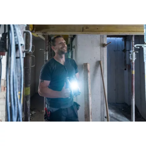 Akkus LED lámpa, IP65, 15W, 1500lm, táskával, RUFUS 1500 MA                                           E1173100100