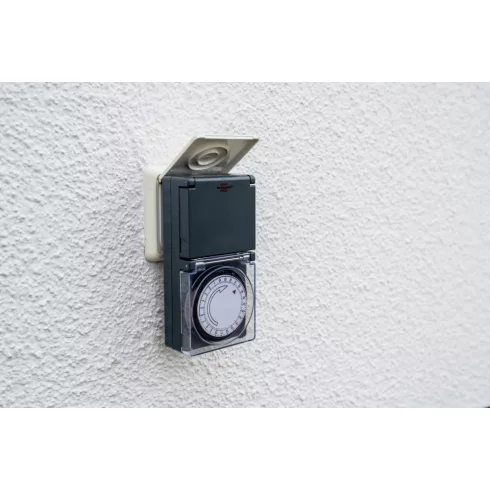 Mechanikus időkapcsoló, napi, IP44, min. 15 perc, földelt alj, fekete, MZ 44                          E1506460