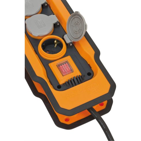 professionalLINE Aljzattömb BA 8100 IP54 8m H07RN-F 3G1.5 kábeltartóval, rögzítési pontokkal a felak  E9156480100