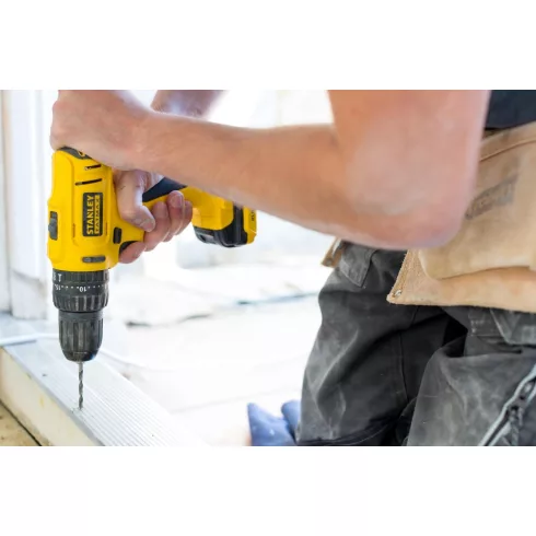 STANLEY FATMAX 10.8V 1.5A Li-Ion 2 sebességes fúró/csavarozó, 2x1,5 Ah akku, koffer                   FMC011S2-QW