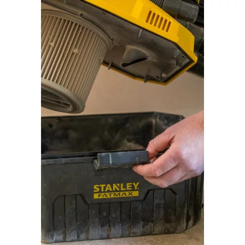 STANLEY FATMAX 18V  akkumulátoros nedves-száraz porszívó akku és töltő nélkül                         FMC795B-XJ