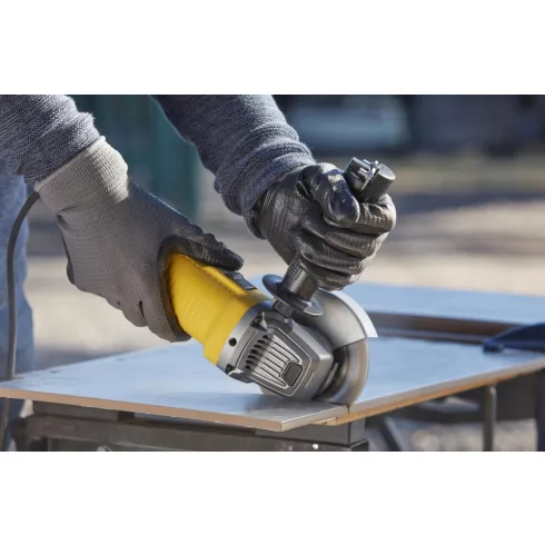 STANLEY FATMAX 850 W 115mm sarokcsiszoló                                                              FMEG210-QS