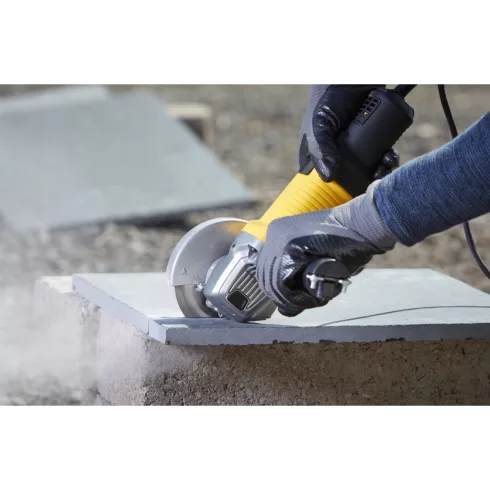 STANLEY FATMAX sarokcsiszoló 850W 125mm kofferben, csiszolókoronggal                                  FMEG220KA-QS