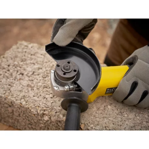 STANLEY FATMAX 1100W 125mm elektronikus sarokcsiszoló                                                 FMEG225VS-QS