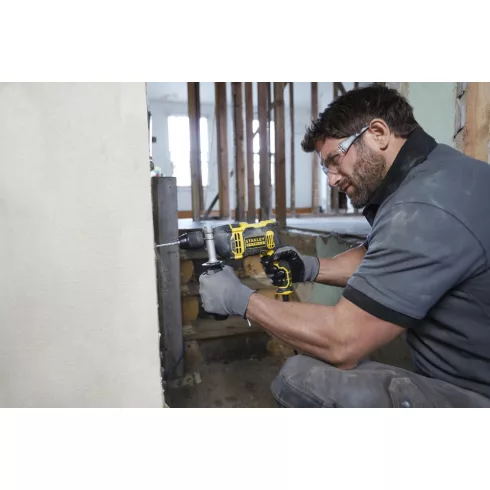STANLEY FATMAX 750W egysebességes ütvefúró                                                            FMEH750-QS