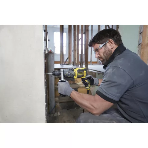 STANLEY FATMAX 850W kétsebességes ütvefúró kofferben                                                  FMEH850K-QS