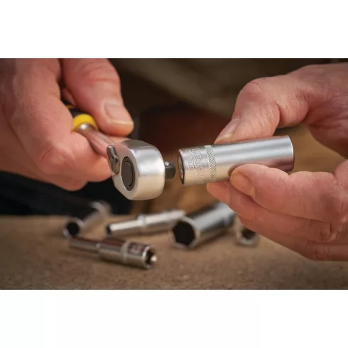 STANLEY 1/4' drive 6p hosszú dugókulcs 7 mm                                                           FMMT17337-0