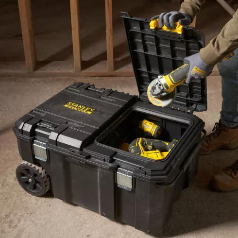 STANLEY FATMAX Pro-Stack kerekes szerszámláda, 113 literes                                            FMST17870-1
