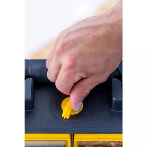 STANLEY FATMAX Hordozható szortimenter, dönthető tálcával                                             FMST81077-1