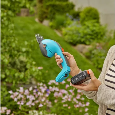 GARDENA PowerCut Akkumulátoros fű- és bokornyíró olló 20/18V, akkumulátor nélkül                      GE14750-55