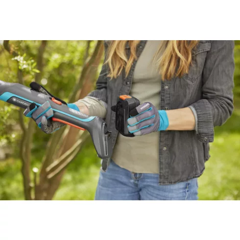 GARDENA EasyCut 110/18V P4A akkumulátoros ágvágó olló akkumulátor nélkül                              GE14772-55