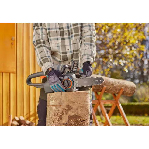 GARDENA PowerSaw 250 akkumulátoros láncfűrész, 18V akkumulátor nélkül, vezetőlemez 250mm, 90PX, 8m/s  GE14790-55