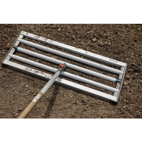 combisystem szintező gereblye, 76cm munkaszél., ajánlott nyél 180cm, lekerekített, zárt panellel      GE3569-20