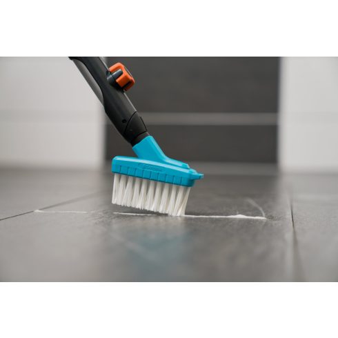 combisystem fugatisztító kefe, műanyag, erős sörtézettel, kaparóéllel, ajánlott nyélhossz 130/150cm   GE3606-20