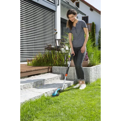 GARDENA Teleszkópos nyél kerekekkel                                                                   GE9859-20