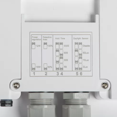BENO 12-18W CCT-L-SEW lámpa, mozgásérzékelő MW 5800 MHz, 12/18W, 1840-2000lm, 3000-4000K, IP65, fehé  KAN38775
