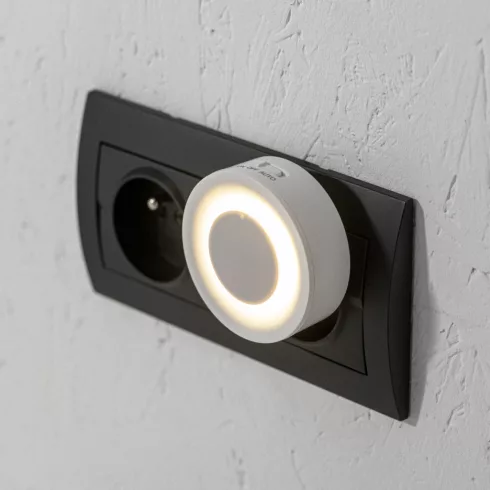 RIBI LED WW W irányfény, PIR, 0,33 W, 4 lm, 2700 K, 120°, IP20, fehér                                 KAN46380