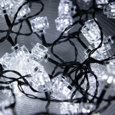 Dekorációs fényfüzér, hidegfehér, 50 LED, + 50 akril kocka dekoráció, beltéri, HSO                    KII50CUBE