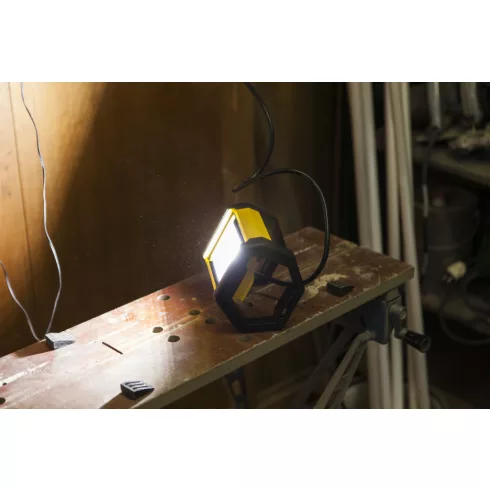 EPTA kültéri munkalámpa, 24W, 5000K, 2900lm, IP54, sárga/fekete                                       L7901602426