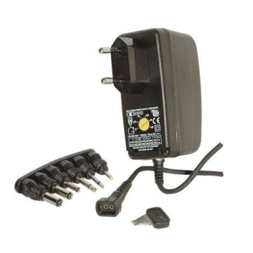 Állítható feszültségű adapter