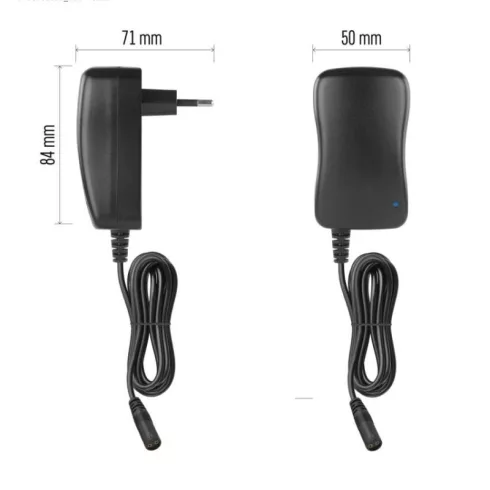 Univerzális töltőadapter 1500mA, USB, DC csatlakozókészlet, 100-240 V, 50/60 Hz, 1,8 m kábel, LED je  N3112N