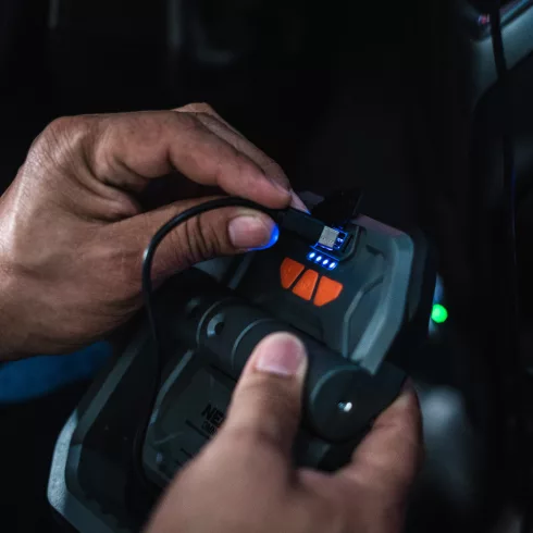 NEBO OMNI 3K tölthető szerelőlámpa, 3000 lm, Li-ion, 4000 mAh, 7,4V, HSO                              NEB-WLT-1008-