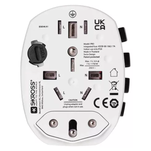 Utazó adapter fehér (Európa ľ Amerika, Ázsia, Afrika)                                                 P0056N