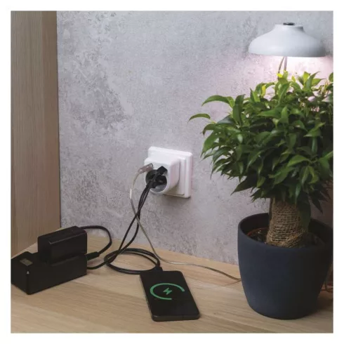 Aljzat elosztó 1x SCHUKO, 1xUSB-A+1xUSB-C, max. 3680 W, IP20, fehér                                   P0075