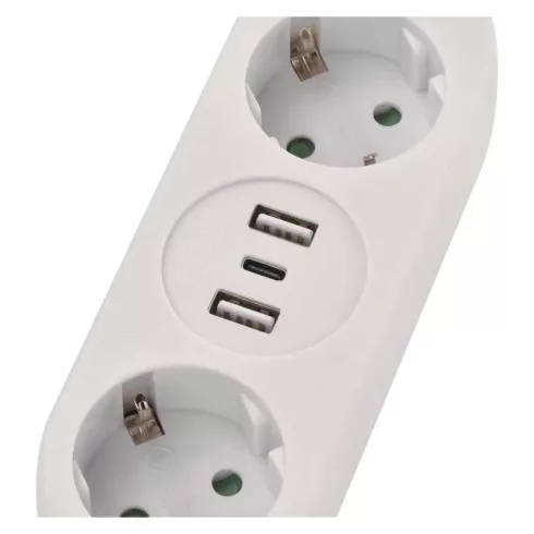 Hosszabbító 1,5m, 2 aljzat + 2xUSB A + 1xUSB C, 3x1,5mm2                                              P0221U