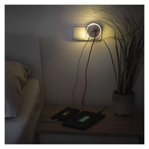 LED éjjeli fény fotoszenzorral, USB C+A, 5lm, WW                                                      P3323