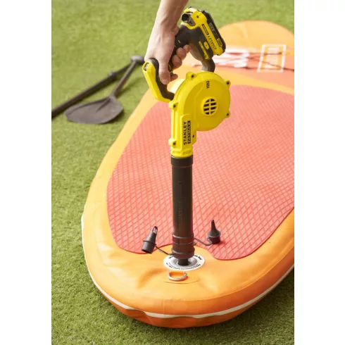 STANLEY FATMAX 18 Volt-os V20 akkumulátoros kerti lombfúvó                                            SFMCBL01B-XJ