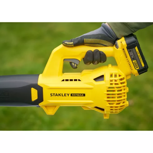 STANLEY FATMAX V20 lombfúvó, akkumulátorral, töltővel,3m hatótáv,5,7m3/p légáramlás,145km/h légseb.   SFMCBL714M1-Q