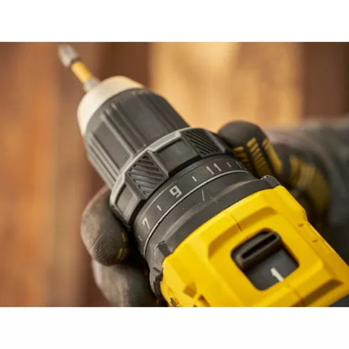 STANLEY FATMAX V20 kefementes fúró-csavarozó, 1x2Ah akkuval, töltővel, 1900ford/perc, 60Nm, ProStack  SFMCD714D1T-Q