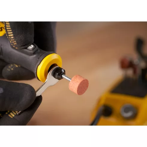 STANLEY FATMAX 18 Volt-os V20 akkumulátoros forgószerszám, akku, töltő nélkül                         SFMCE030B-XJ