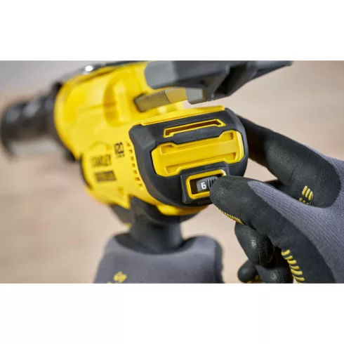 STANLEY FATMAX 18 Volt-os V20 akkumulátoros kinyomó pisztoly, akku nélkül                             SFMCE600B-XJ