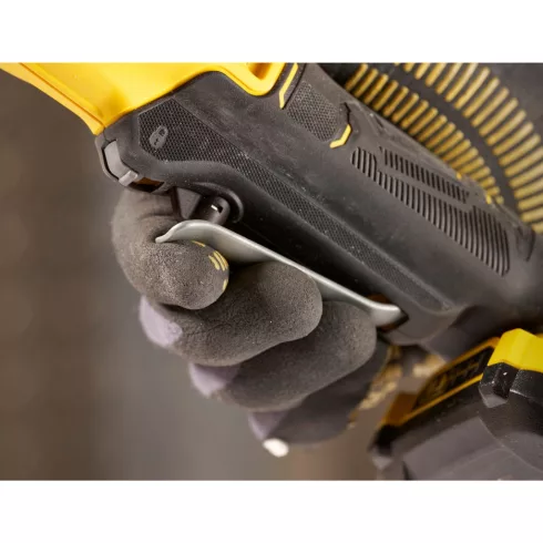 STANLEY FATMAX 18 Volt-os V20 vezeték nélküli racsnis szerszámgép 3/8'', akkumulátor nélkül           SFMCF930B-XJ