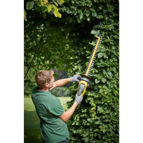STANLEY FATMAX 54 Volt-os V60 akkumulátoros sövényvágó, 60 cm                                         SFMCHTB866B-X