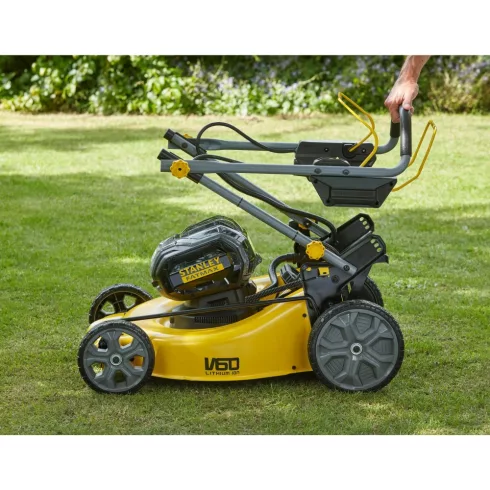 STANLEY FATMAX 54 Volt-os V60 akkumulátoros kefementes önjáró fűnyíró 51cm                            SFMCMS2653B-X