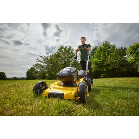 STANLEY FATMAX 54 Volt-os V60 akkumulátoros kefementes önjáró fűnyíró 51cm                            SFMCMS2653B-X